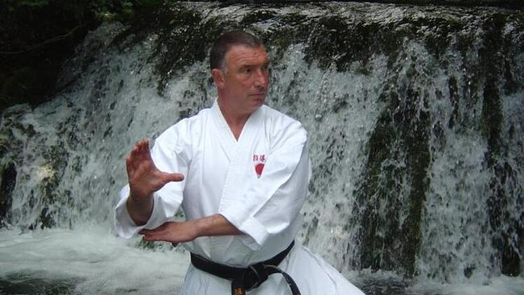 Henry Landeck trägt den Karate-Virus in sich - und inzwischen den 6. Dan (Schwarzgurt). Foto: privat