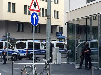 Aktuell läuft ein Polizeieinsatz am Frankfurter Hauptbahnhof. Foto: Eva Krafczyk/dpa
