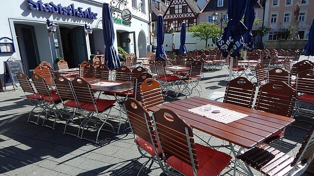 Die "Stadtschänke" (Bild) gehört zu den Gaststätten, die zeitnah öffnen wollen, wenn es das Wetter zulässt. Noch wird bei den allermeisten Wirtshäusern der Außenbereich aber nicht bestuhlt.