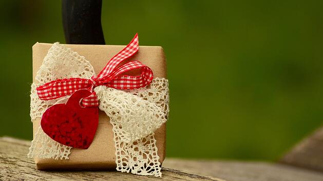 Geschenk, Gutschein, Geburtstag