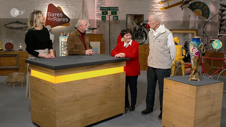 In der Montagsausgabe der ZDF-Sendung "Bares f&uuml;r Rares" sorgte eine auff&auml;llige Vase f&uuml;r Gespr&auml;chsstoff.