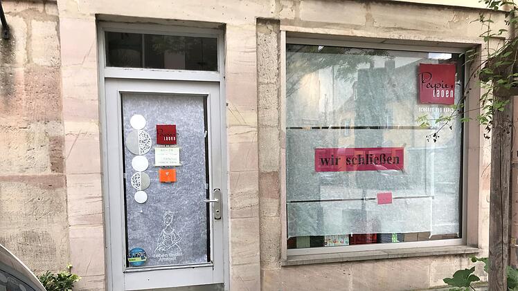 Erlangen: "Papierladen" muss nach 22 Jahren schließen - jetzt läuft ein Ausverkauf