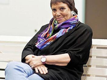 Mit Puccinis "Bohème" zurück in Coburg: Brigitte Fassbaender (hier auf der Probebühne am Oberen Bürglaß) begann ihre Regie-Karriere 1990 am Landestheater. Foto: Jochen Berger