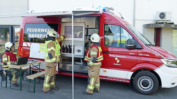 Der neue Einsatzleitwagen der Haßfurter Truppe  Foto: Feuerwehr Haßfurt