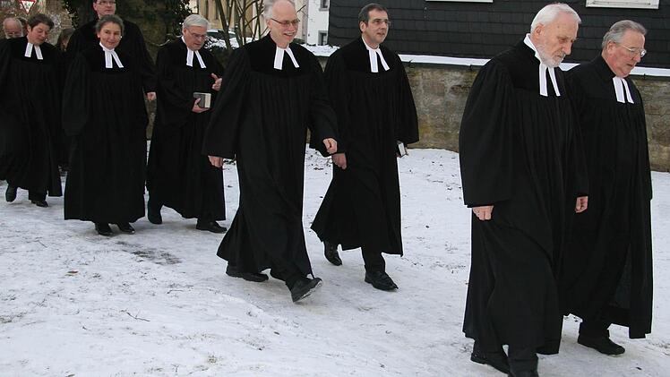 Viele evangelischen Pfarrer waren zur Amtseinführung nach Presseck gekommen.