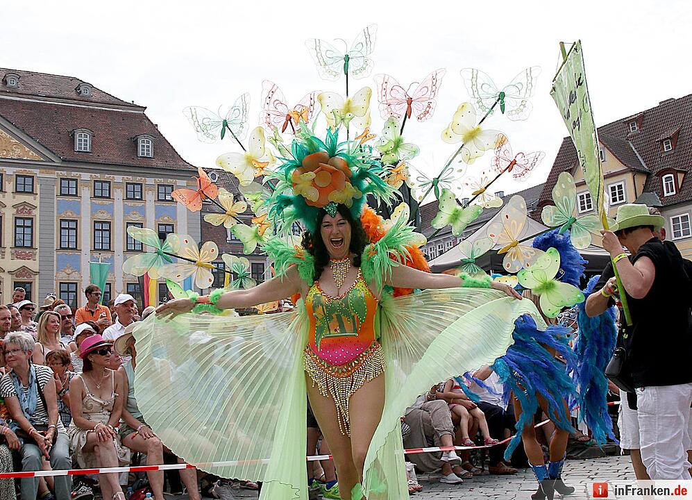 C_0710_Sambaumzug_45