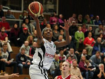 Wie im Hinspiel von den Osnabr&uuml;cker Basketballerinnen auch gestern nicht zu halten: Taleya Mayberry Foto: sportpress