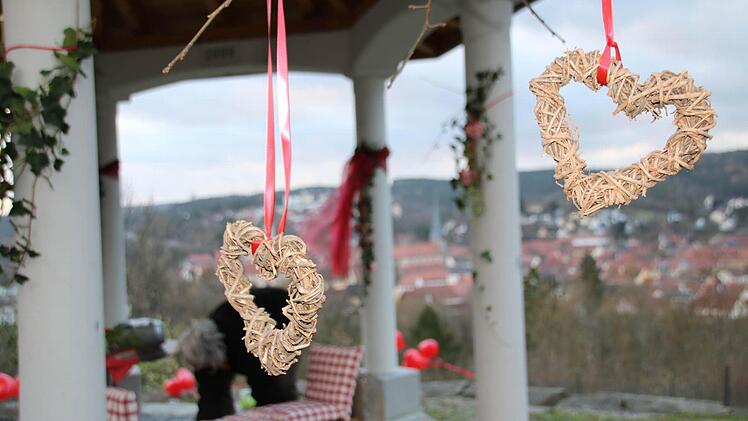 Verlobung am Verlobungstempel. Foto: Heike Beudert