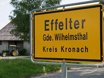 Die Durchfahrt in Effelter ist bis Juni blockiert.  Foto: Matthias Hoch