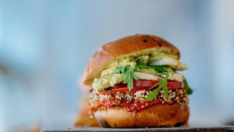 Vegane Burger stehen bei unseren Lesern hoch im Kurs. Symbolfoto:  lefterisk/unsplash.com