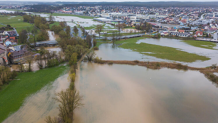 Hochwasser in Höchstadt: Starker Regen führt zu Überschwemmungen