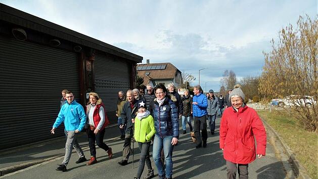 Rund 60 Teilnehmer machten sich f&uuml;r einen ersten Test auf den Weg.    Foto: Britta Schnake