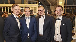 Der traditionelle Bauernball lockte viele Gäste an Der traditionelle Bauernball lockte viele Gäste an