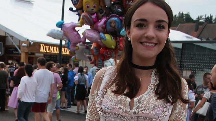 Denise Wilson ist die diesjährige Siegerin unseres Wettbewerbs um die schönste Bierfestkleidung. Sonny Adam