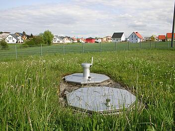 Der Brunnen II nahe dem Baugebiet Häckersteig wurde stillgelegt. Im Waldgebiet bei Nackendorf finden derzeit Bohrungen für neue Quellen statt. Foto: Andreas Dorsch (Archiv)