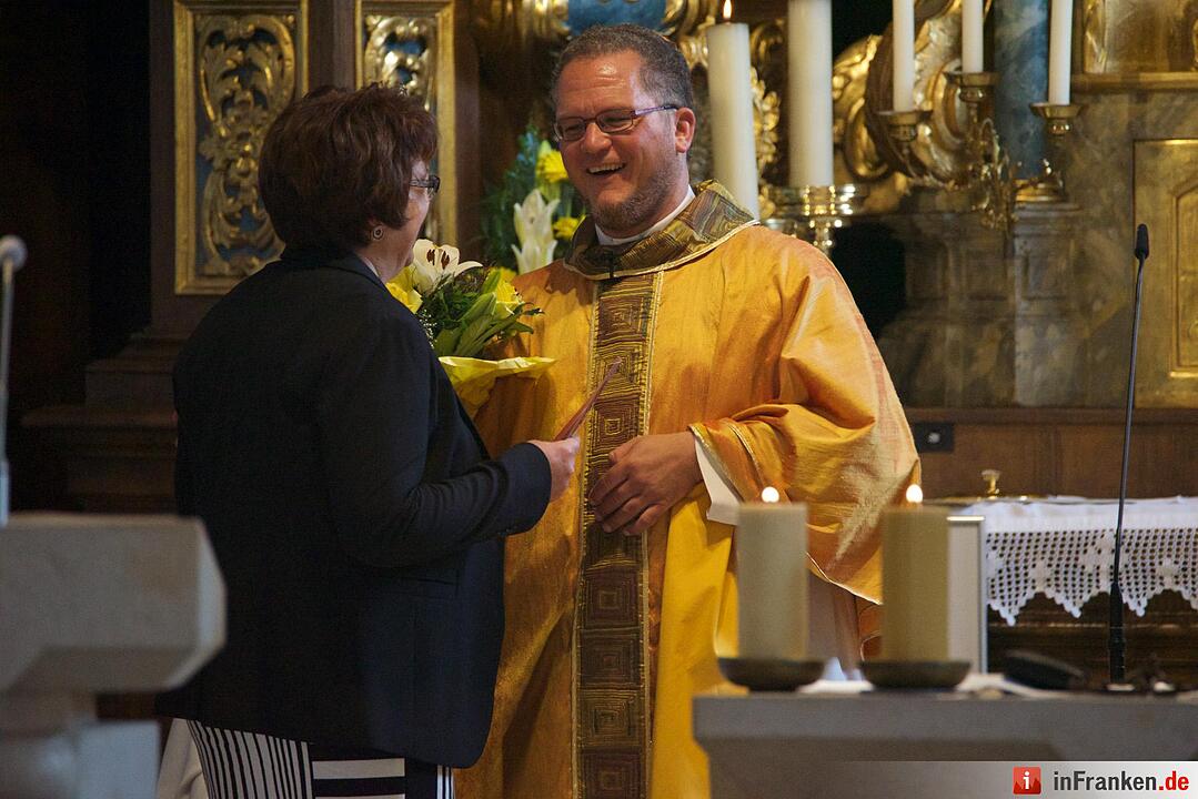 Nach einjähriger Kirchensanierung: Hannberg feiert die Wiedereröffnung der Wehrkirche der Pfarrei Geburt Mariens Hannberg