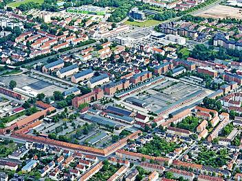 Große Pläne für die gründerzeitliche Lagardekaserne: Nach Abbruch und Entsiegelung  von elf Hektar Fläche sollen hier 1000 Wohnungen geschaffen werden.  Ronald Rinklef