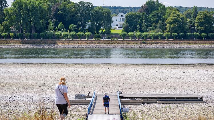 Niedrigwasser im Rhein