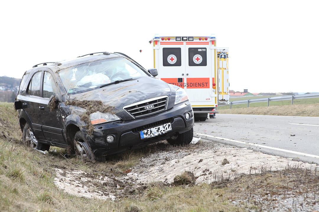 Fünf Verletzte, Kind in Lebensgefahr - Unfall im Kreis Ansbach