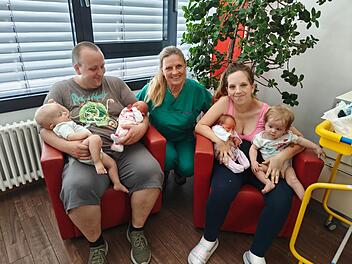 Besondere Babys im Klinikum Fürth geboren - extrem seltene Schwangerschaft
