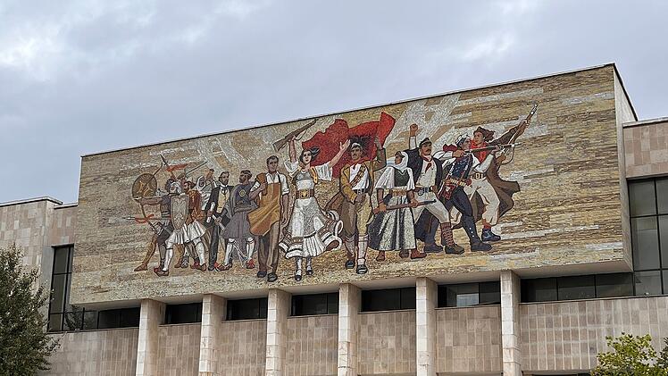 Das Historische Nationalmuseum in der albanischen Hauptstadt Tirana ist das landesweit größte Museum.