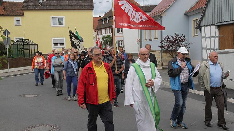 Die Teilnehmer an der Wallfahrt. Foto: Mathias Erlwein