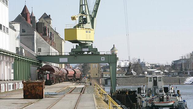 Ein R&uuml;ckzug der Bahn vom Bamberger Hafen h&auml;tte - entgegen erster Bef&uuml;rchtungen - wohl kaum Auswirkungen.  Foto: Matthias Hoch