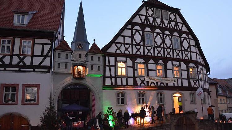 Das Heimatspielhaus während des Weihnachtsmarktes. Fotos: Björn Hein