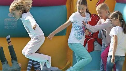 Viel Spaß hatten die Kinder, die zum Fest auf dem Marktplatz gekommen waren.