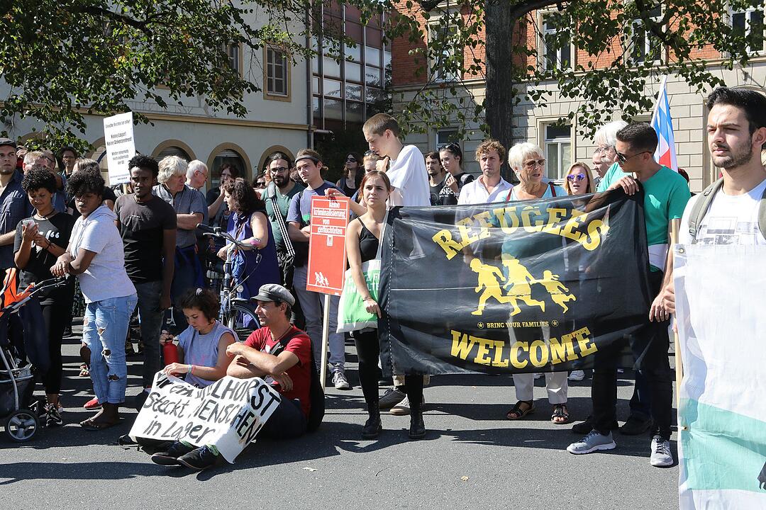 Bamberg; Demo gegen Massenlager und Anker-Zentren; Foto: Barbara Herbst