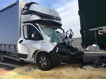 Ein Unfall mit t&ouml;dlichen Folgen hat sich am Dienstagnachmittag auf der A3 in Unterfranken ereignet. Foto: News5/H&ouml;nig