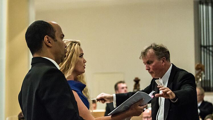 Eindrucksvolles Finale der Konzertsaison des Landestheaters. Die "Sea Symphony" von Ralph Vaughan Williams erklang in der Coburger Morizkirche, gestaltet von der Royal Choral Society und dem Chor und dem Philharmonischen Orchester des Landestheaters unter Leitung von Richard Cooke.Foto: Jochen Berger