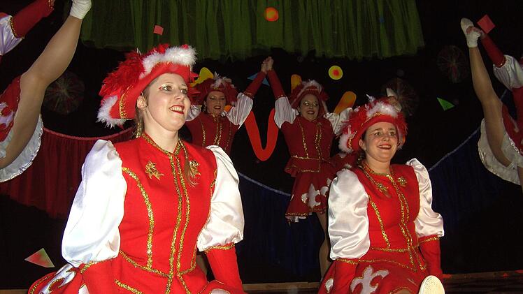 Die Prinzengarde aus Aura Foto: Udo Sell