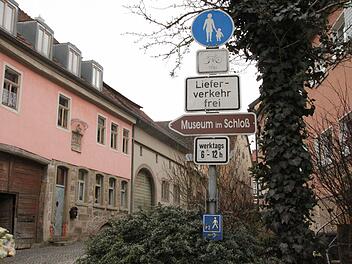 Eine einheitliche Beschilderung soll künftig auf das touristische Angebot in der Stadt hinweisen und gleichzeitig den Verkehr besser lenken.