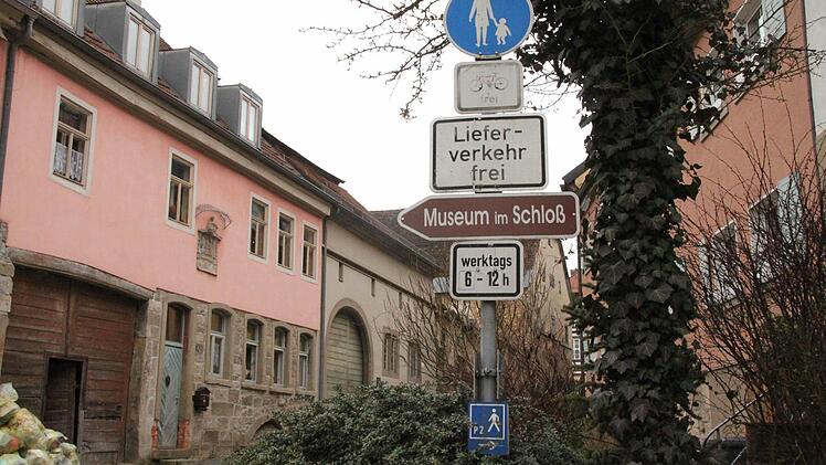 Eine einheitliche Beschilderung soll künftig auf das touristische Angebot in der Stadt hinweisen und gleichzeitig den Verkehr besser lenken.