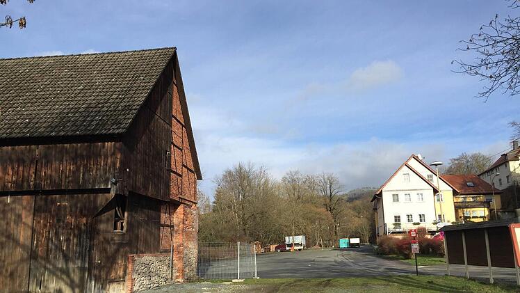 Die Scheune soll dem Dorfmittelpunkt erhalten bleiben. Foto: Alexander Löffler