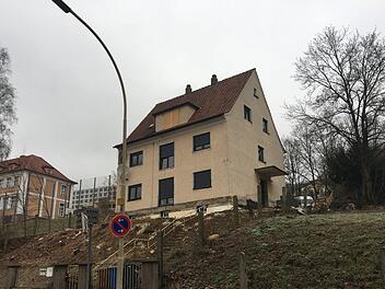 Ein altes Haus und zwei Grundstücke sorgen für Ärger. Foto: Stephan Tiroch