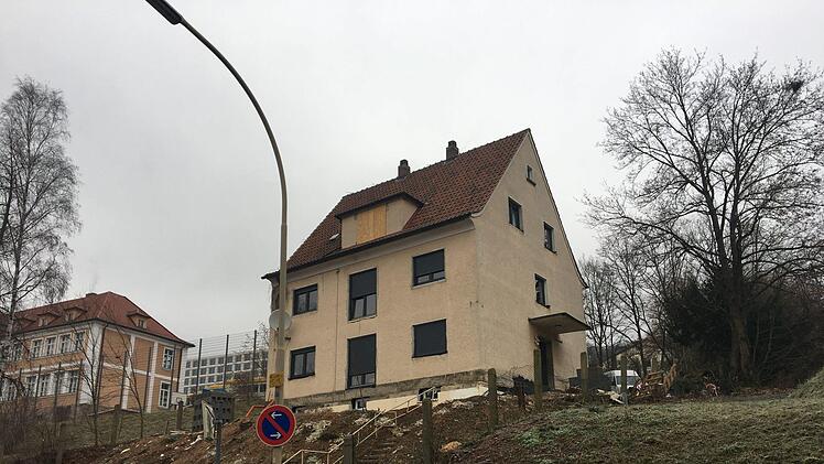 Ein altes Haus und zwei Grundstücke sorgen für Ärger. Foto: Stephan Tiroch