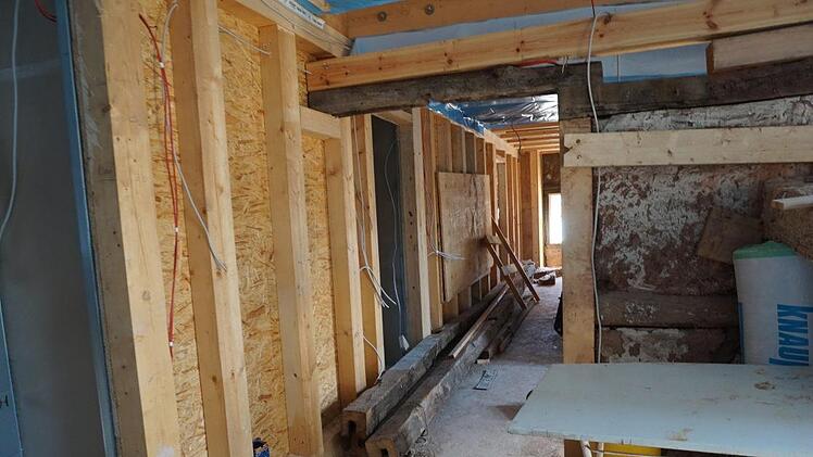 Im Inneren der Braunsmühle wird derzeit eifrig am Innenausbau gearbeitet. Foto: Marion Eckert