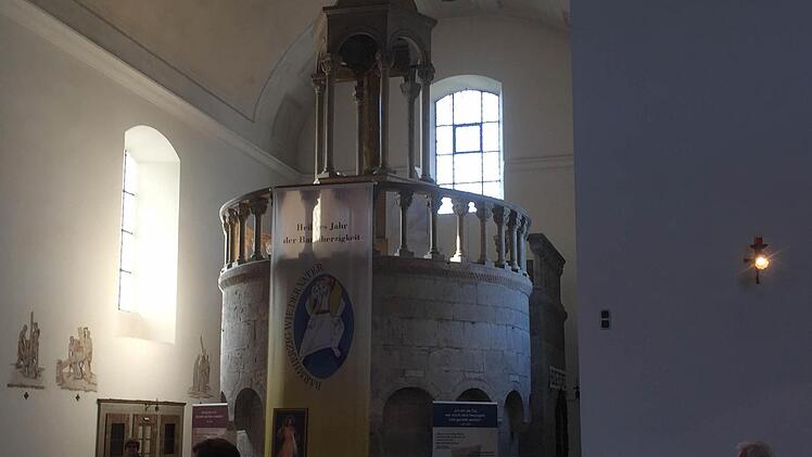 Im Eichst&auml;tter Dom beindruckte vor allem der Pappenheimer Altar aus Stein. Foto: Arnold Brust