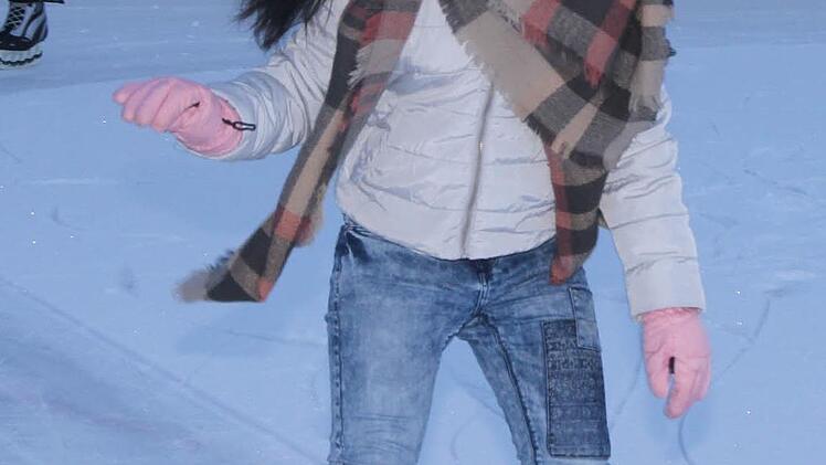 Impressionen von der Eisbahn Foto: Sonny Adam