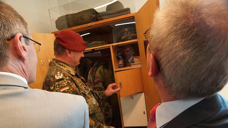 Die Ausstellung zeigt, wie die Soldatenstuben in den Bundeswehrkasernen früher ausgestattet waren.Foto: Archiv/Arkadius Guzy