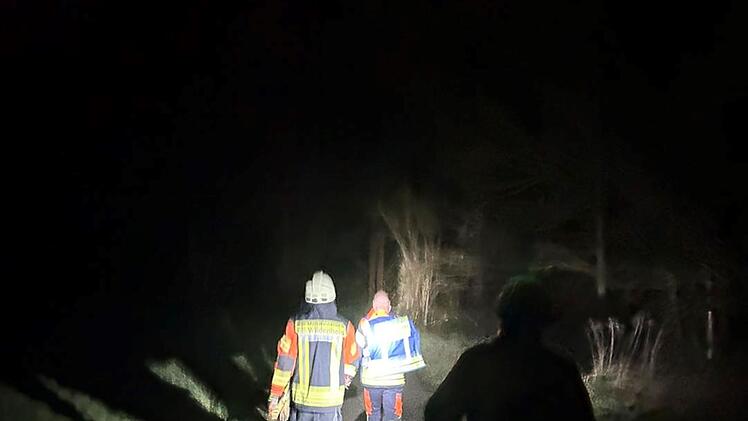 Sonneberg: Vierfache Mutter verunglückt nach Faschingsfeier in Fluss - Feuerwehren, BRK und mehr im Einsatz