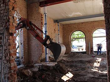 Das alte Heizhaus der ehemaligen Höchstadter Schuhfabrik Fortuna wird bald wieder genutzt. Foto: Andreas Dorsch