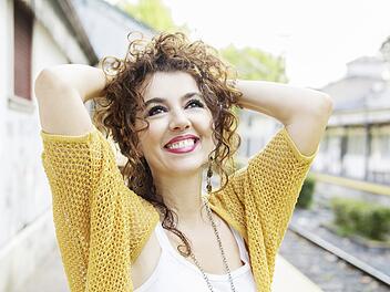 Lily Dahab wird am 4. April mit ihrer Band in Coburg erwartet.Foto: PR