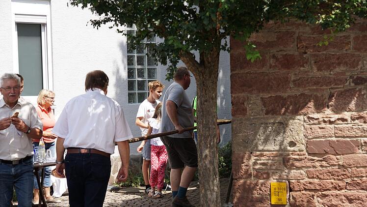 Rundgang durch FuchsstadtFoto: Arkadius Guzy