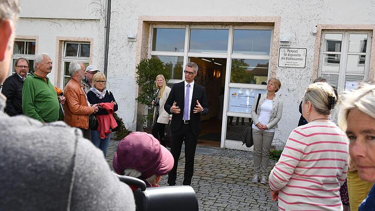 OB Uwe Kirschstein begrüßte zum Bürgerrundgang.