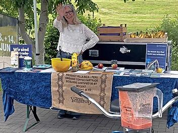 Als Hit auf der Droohdeseldour in Geroda entpuppte sich das Smoothie-Bike am Klimaschutz- und Fairtradeinformationsstand.