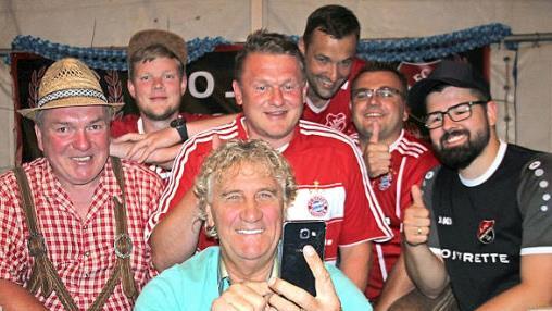 Der Besuch von Torhüterlegende Jean-Marie Pfaff war mit viel Freude und Heiterkeit verbunden.