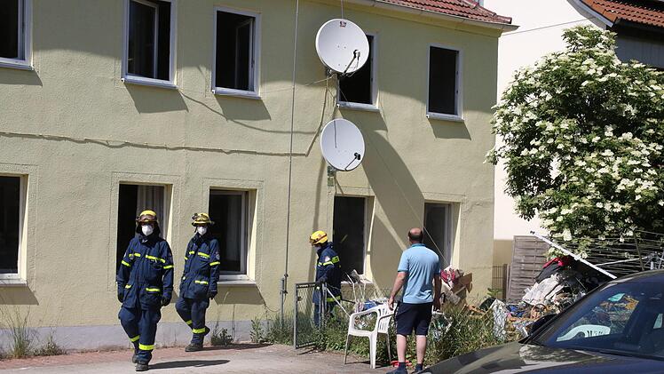 Ein hoher Sachschaden im sechsstelligen Bereich entstand bei einem Brand am Montagvormittag im Kanonenweg in Coburg. Foto: Michael Stelzner